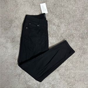 Bloomchic High Waisted Skinny Jeans NWT